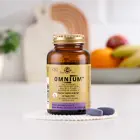Solgar Omnium™ Vitamin-Mineral & Fitobesin Kompleksi Mineral ve vitaminler ile alfa lipoik asit, koenzim Q-10, zerdeçal gibi etken maddeleri içeren multivitamin takviyesidir.